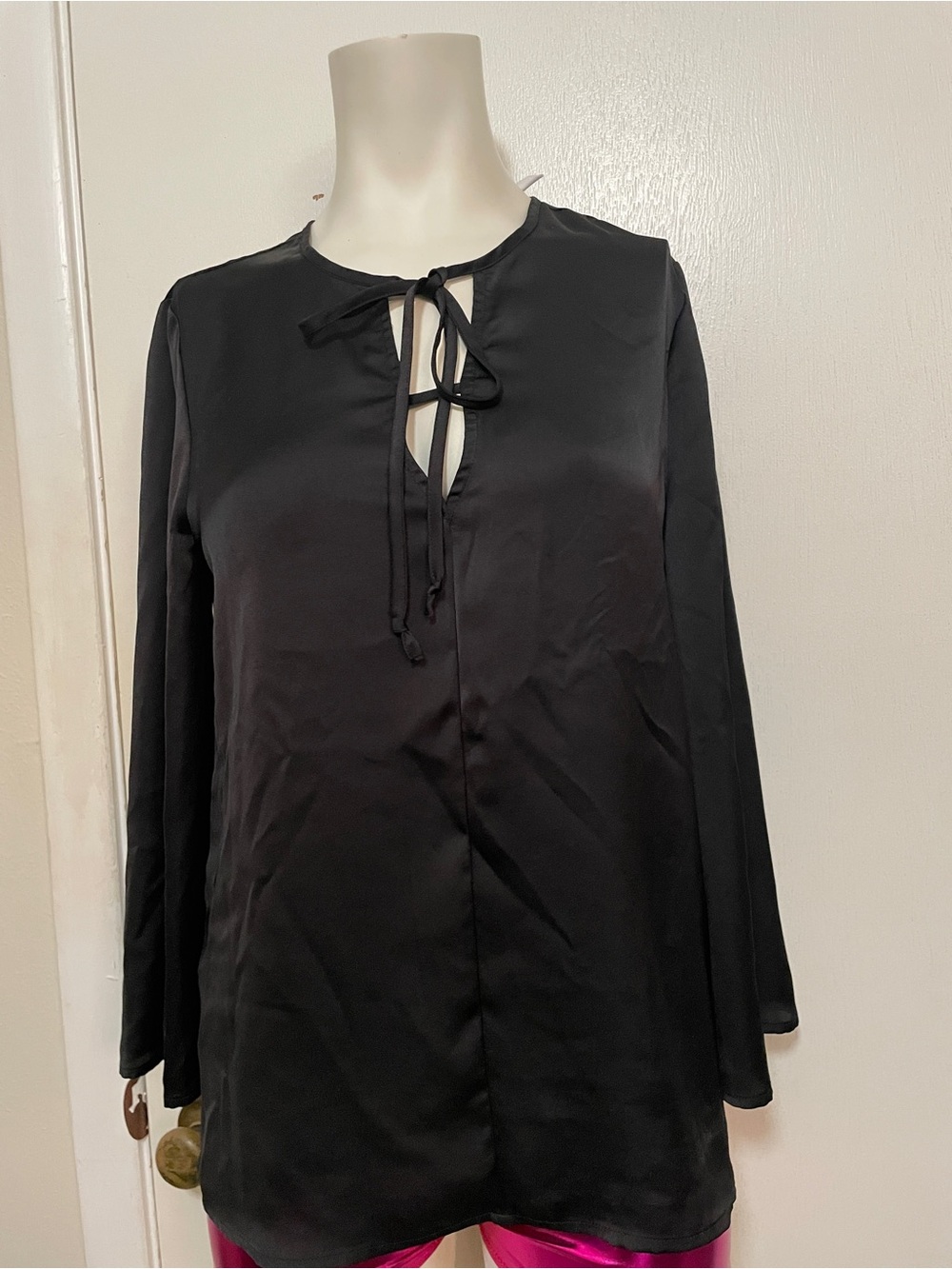 black satin long-sleeve tie neck blouse BCBGeneration Size XS top peasant style
